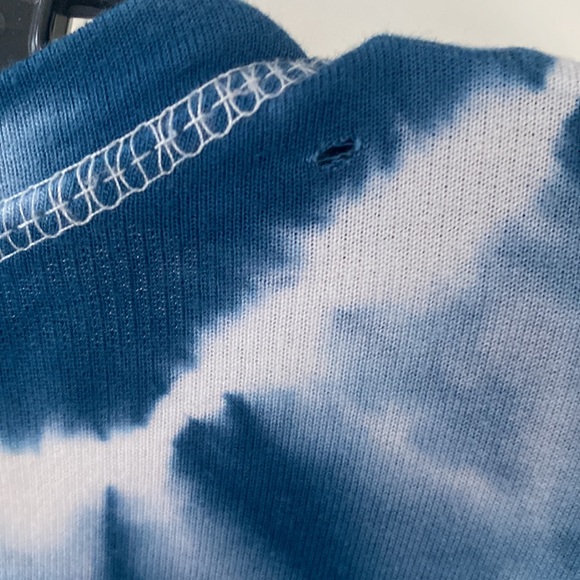 Blue by Saks Fifth Avenue - Picture 5 of 5